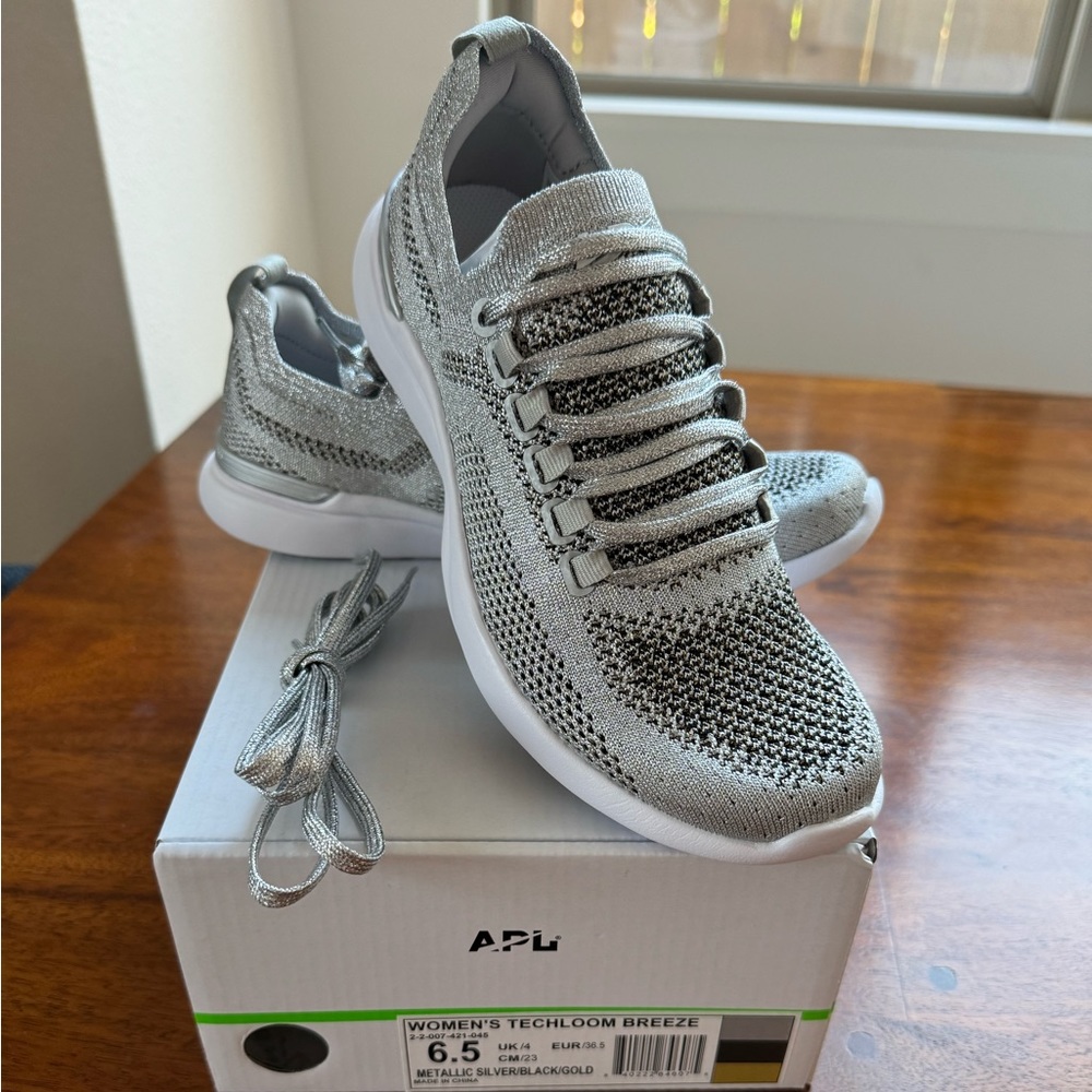 APL Techloom Breeze size 6.5 women’s